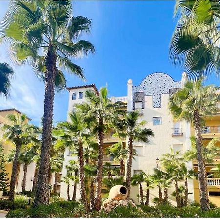 Apartamento Aldea Del Mar ตอร์เรเวียคา ภายนอก รูปภาพ