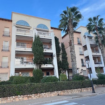 Apartamento Aldea Del Mar ตอร์เรเวียคา ภายนอก รูปภาพ